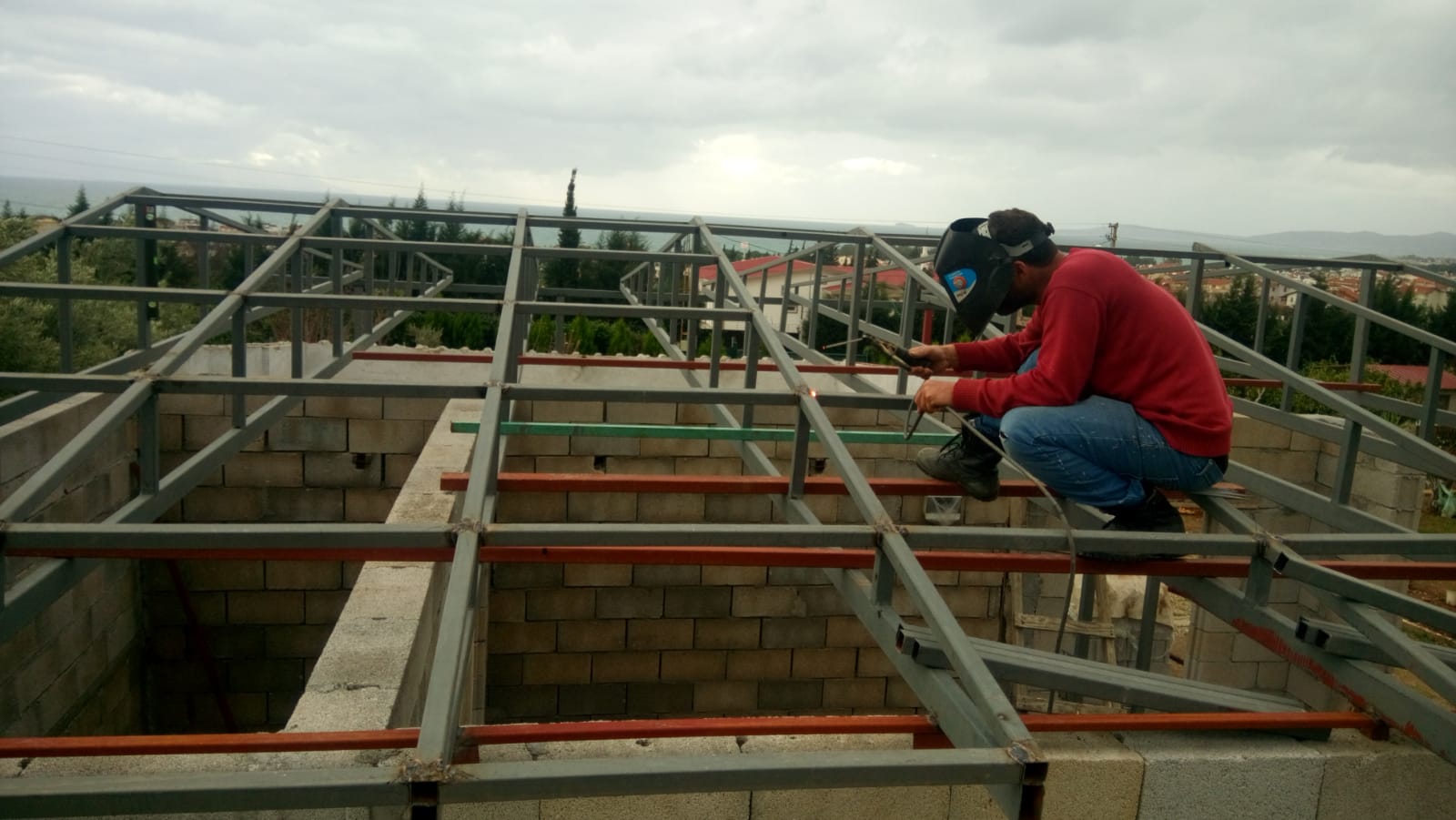 Profil çatı çelik çatı konstrüksiyon komle anahtar teslim çatı yapan firmalar