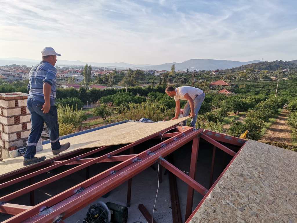 Çelik çatı konstrüksiyon hizmetleri hizmeti
